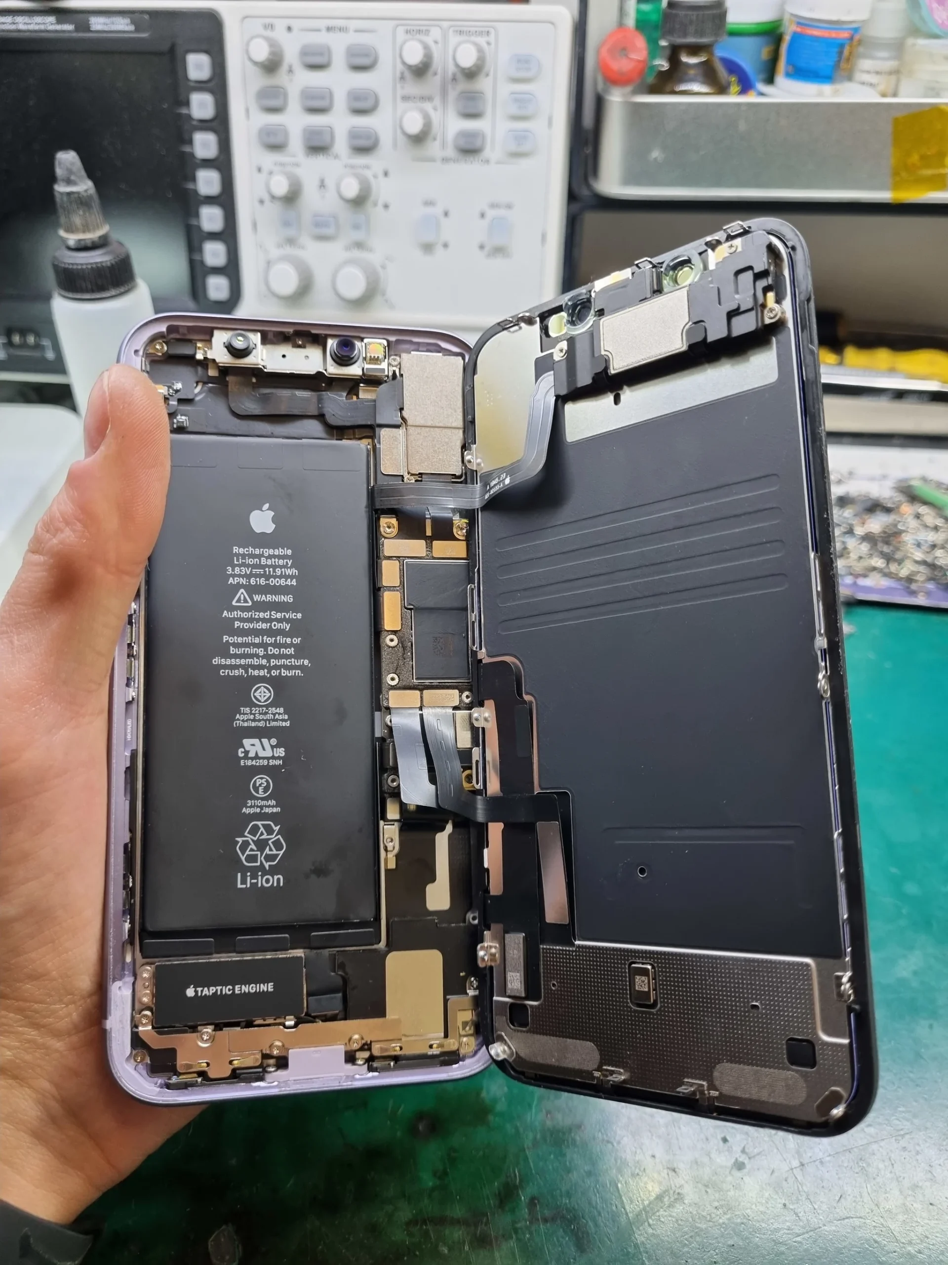 iphone-11-w-serwisie-apple