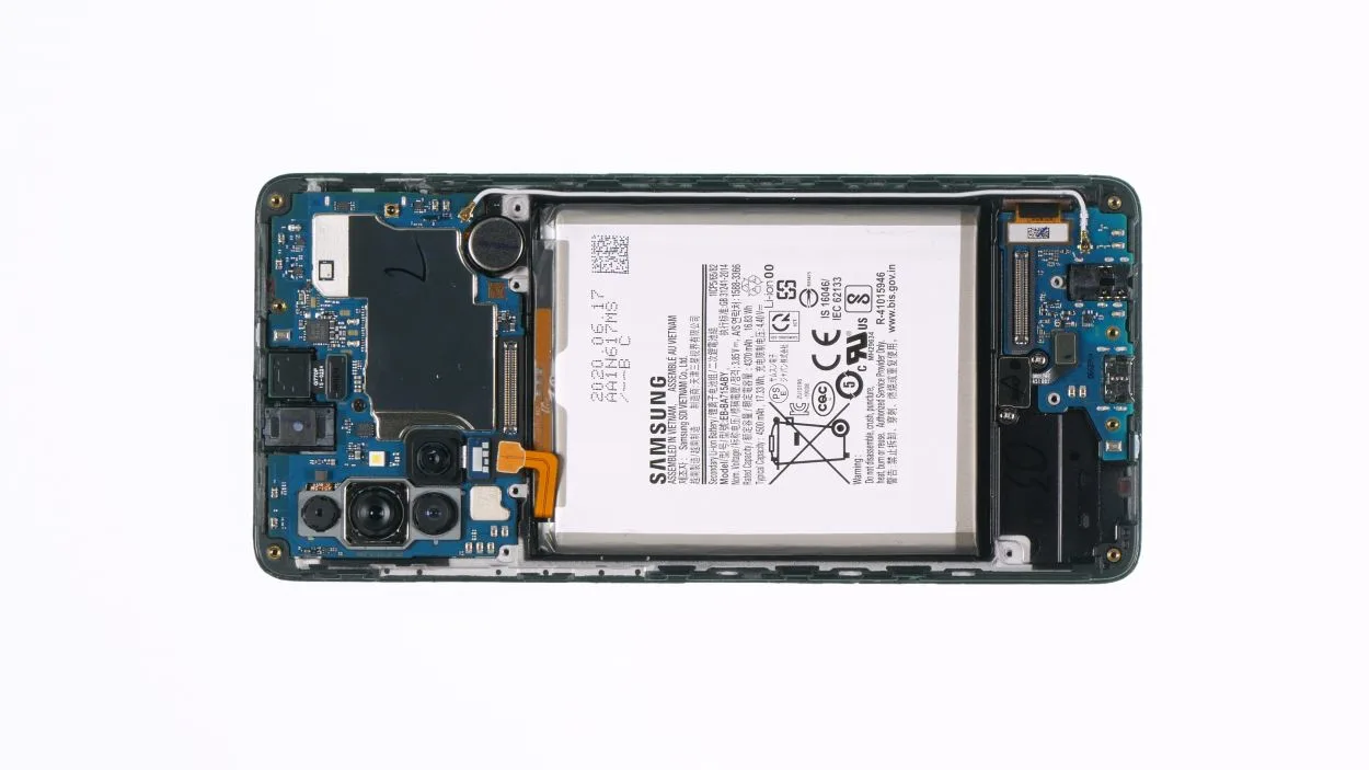proces wymiany szybki w galaxy a71 w warszawie