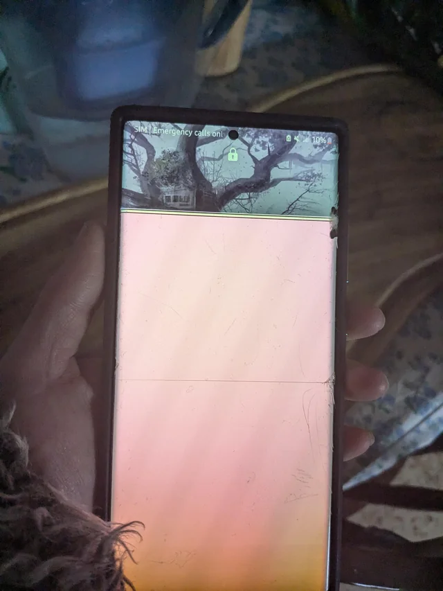 w samsung s20 ultra jest konieczna wymiana wyświetlacza