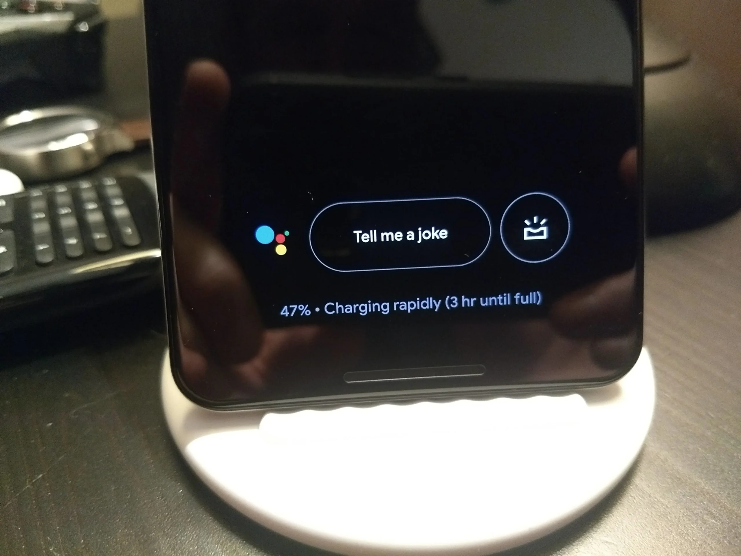 telefon na stacji dokującej